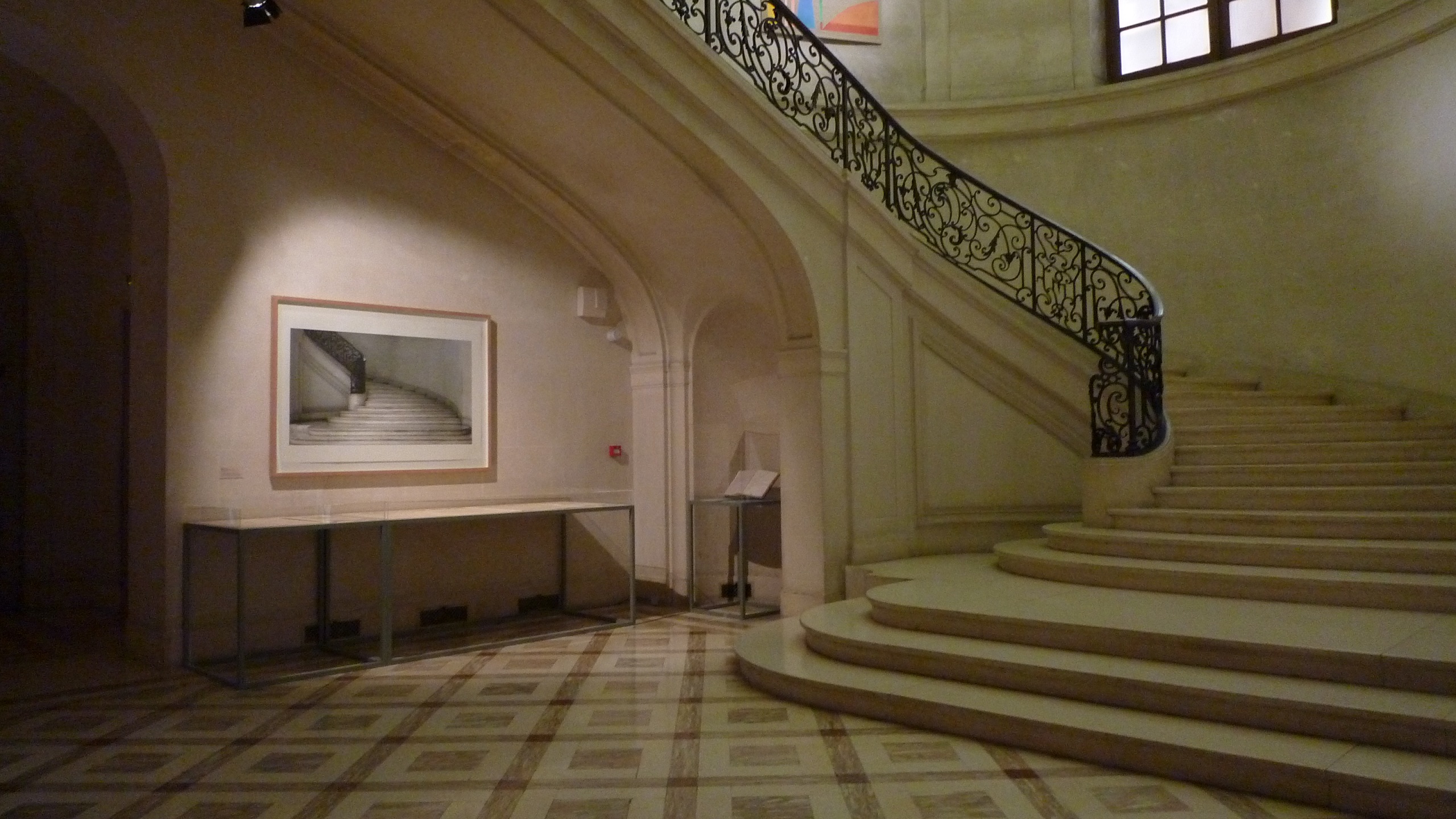 L'Hôtel Gulbenkian. 51 Avenue d'Iéna. Mémoires d'un lieu . Fundação Calouste Gulbenkian