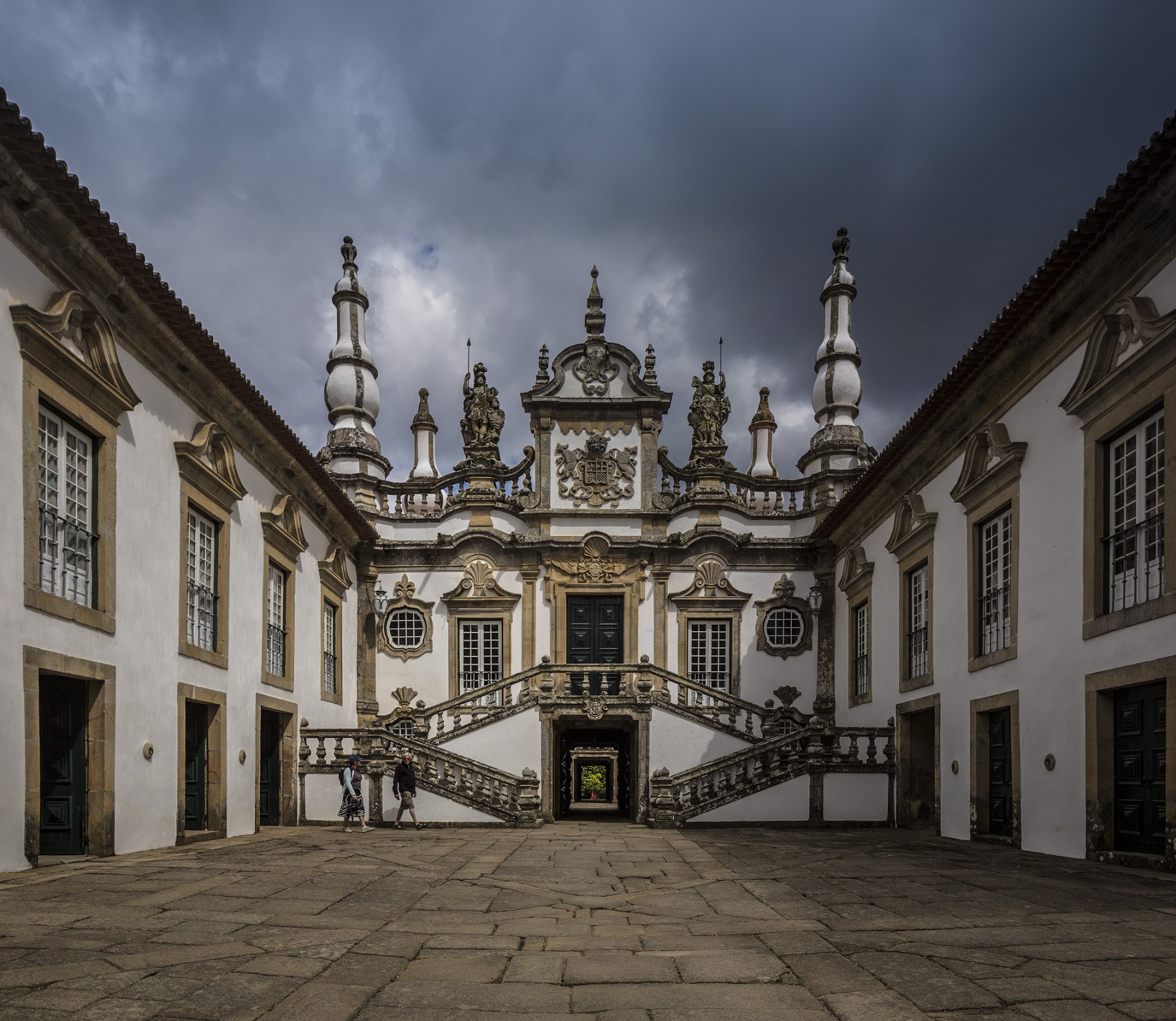 Restauro e Reabilitação da Casa e Anexos Agrícolas . Fundação da Casa de Mateus