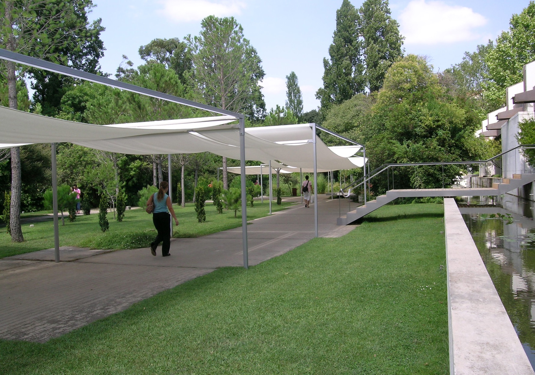 Toldos . Fundação Calouste Gulbenkian